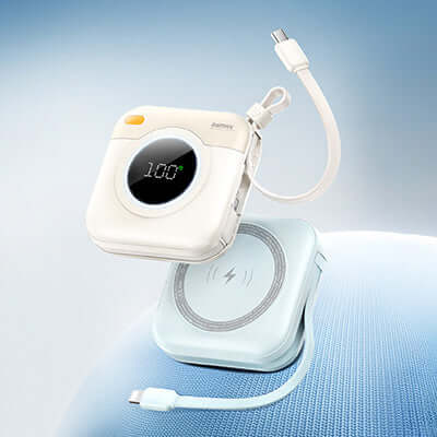 Remax RPP-152 Wireless Charging Compact Powerbank 10000mAh with dual PD20W cable and digital display.