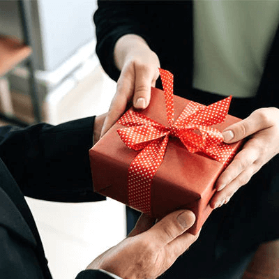 Impress and Inspire: The Power of Premium Corporate Gifts - Giftmart.sg