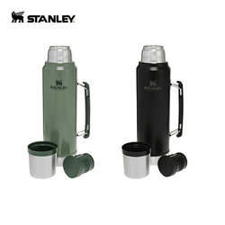 Stanley Classic 1000ml Flask in green and black, features vacuum insulation and includes insulated cup.